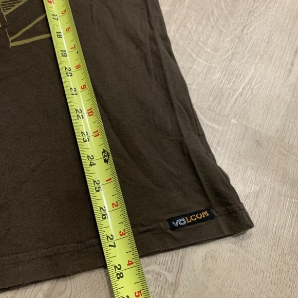 Y2K Volcom Featured Artist 2006 Holiday Collection Brown T-Shirt Men's XL Skater - Picture 8 of 8